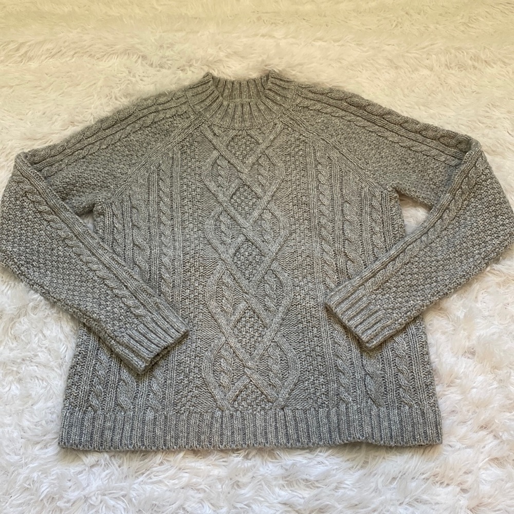Abercrombie & Fitch women’s cotton/acrylic mock neck cable knit sweater XS gray